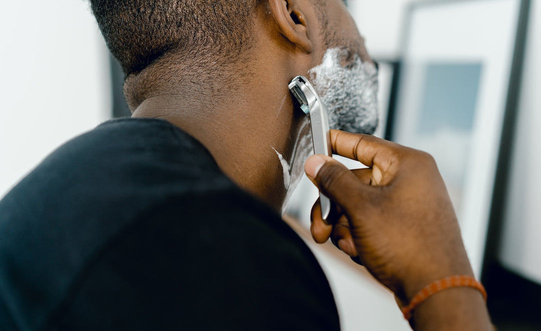 7 Common Mistakes to Avoid While Shaving Your Beard - Kingsmen Premium